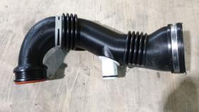SUZUKI 13950-69K01-000 - TUBO  T / C ENTRADA DE AIRE RW 416D