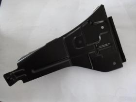 SUZUKI 71830-77E00-000 - SOPORTE LAT.PARAC.TRAS.DER.