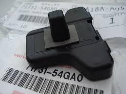 SUZUKI 71731-54GA0-000 - PROTECTOR PARACHOQUES DEL DER