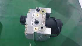 SANTANA 56100-86CA0 - C/MODULO ACTUADOR ABS