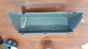 SANTANA 73831-82C10-T01 - TAPA INFERIOR GUANTERA