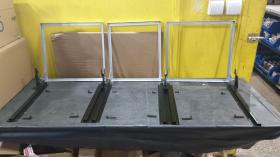 LAND ROVER 349560K1R - SOPORTE RESPALDO ASIENTOS DELANTEROS  RESTAURADO